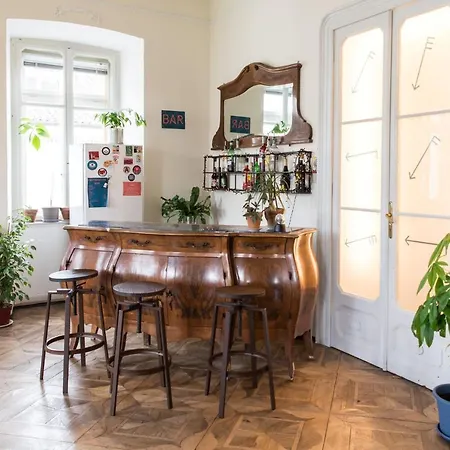 אכסניה Controvento