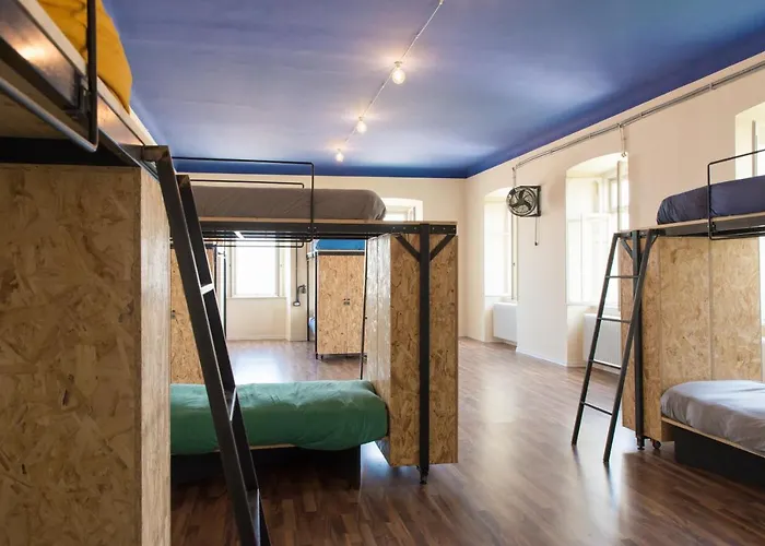 Controvento אכסניה טריאסטה