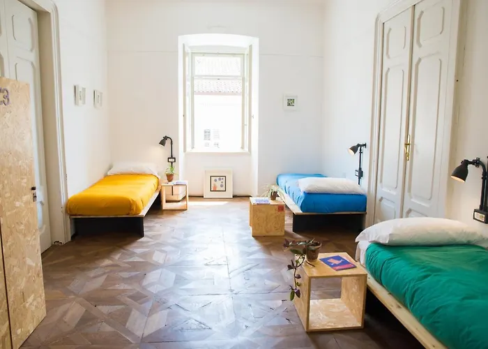 Controvento אכסניה